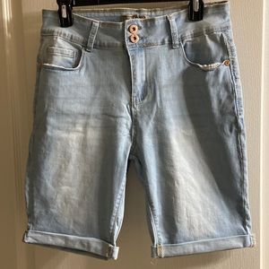 Sandpiper Denim Bermuda shorts